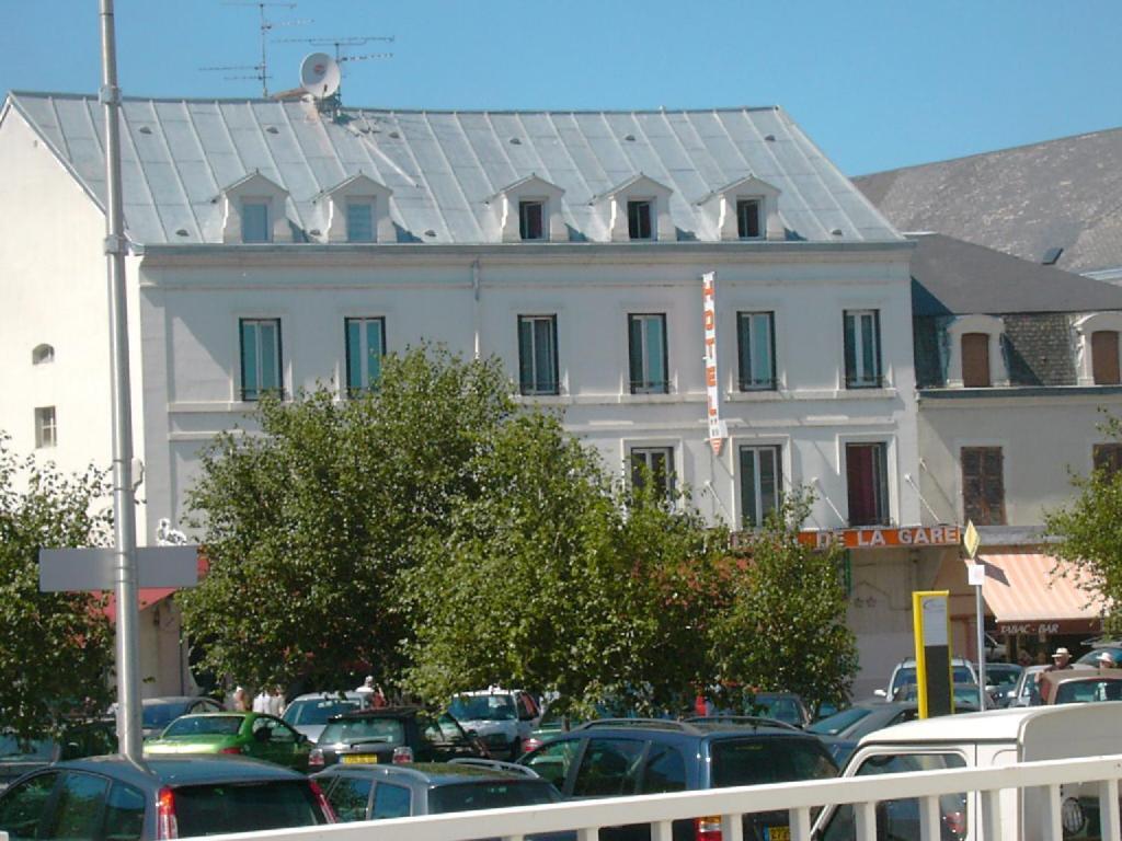 Hotel De La Gare Montluçon Dış mekan fotoğraf
