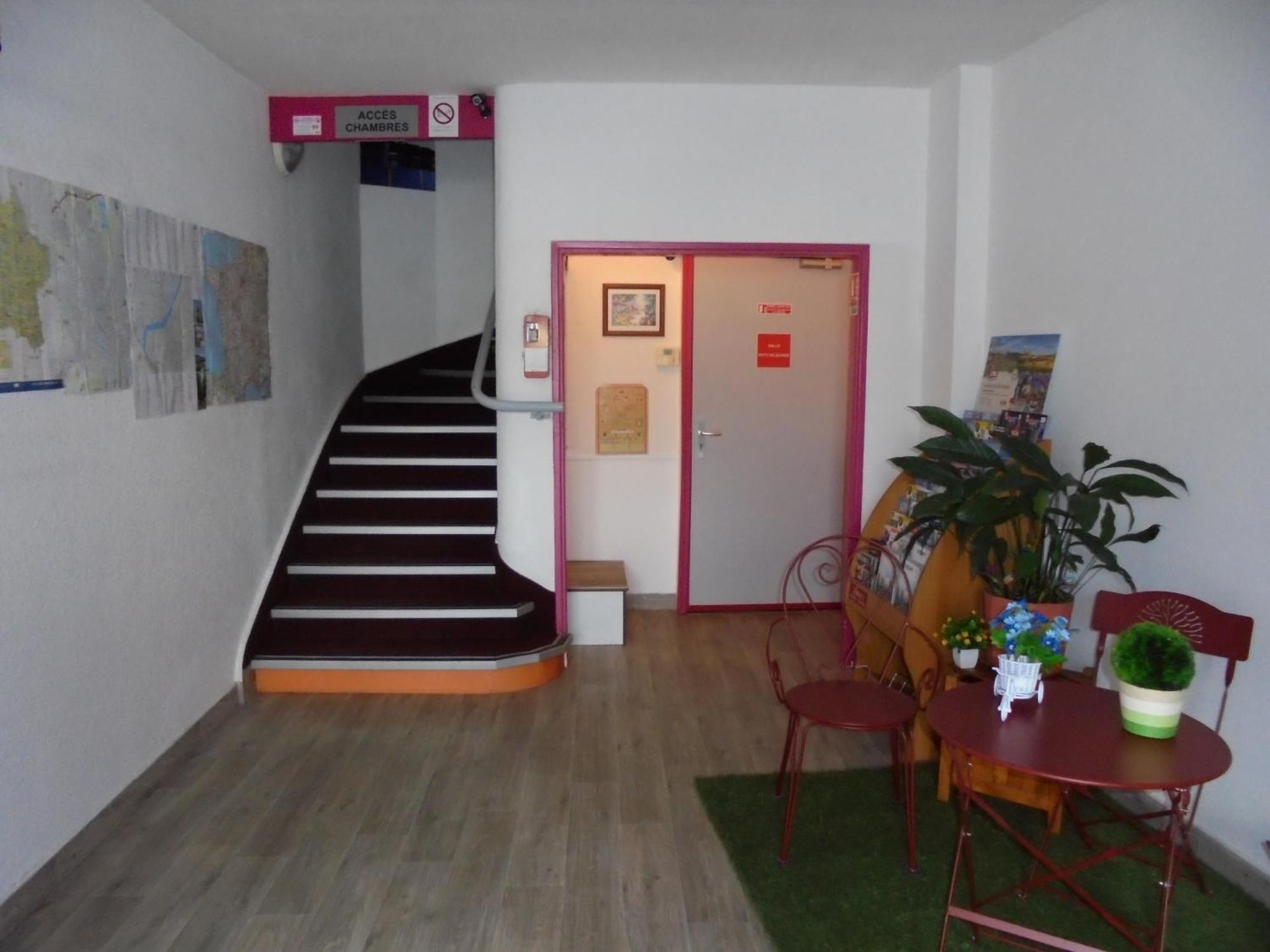 Hotel De La Gare Montluçon Dış mekan fotoğraf